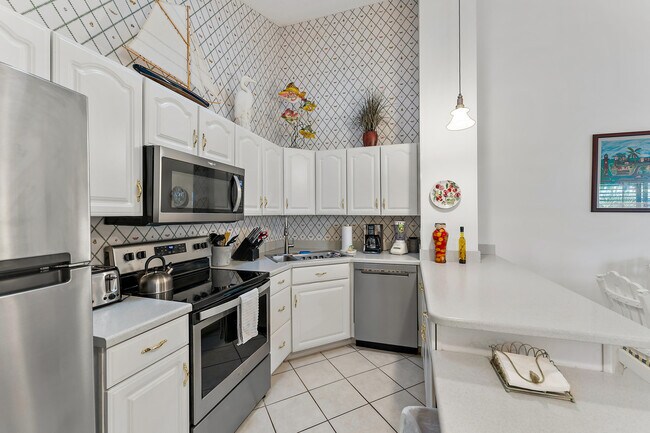 Building Photo - 1801 S US Hwy 1