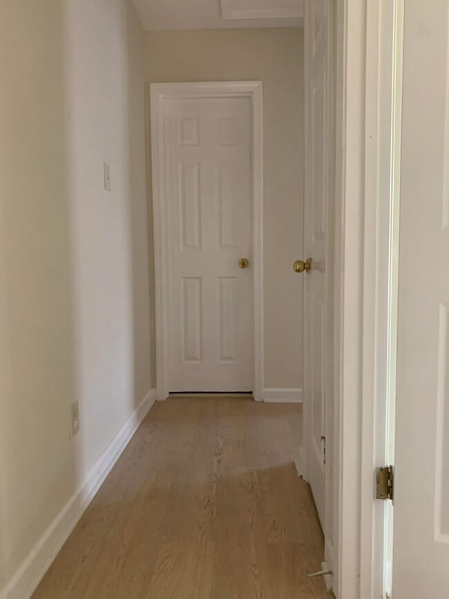 Building Photo - 1685 Oaken Bucket Dr