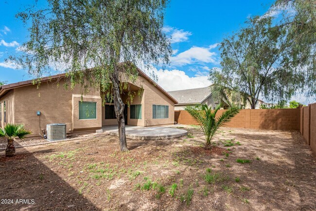 Building Photo - 45127 W Jack Rabbit Trail