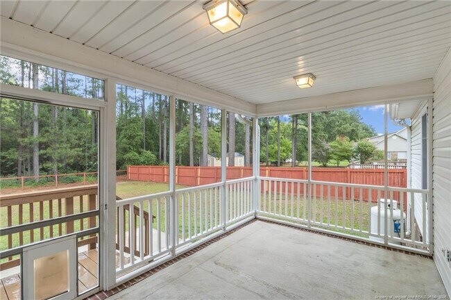 Building Photo - 757 Stone Cross Dr