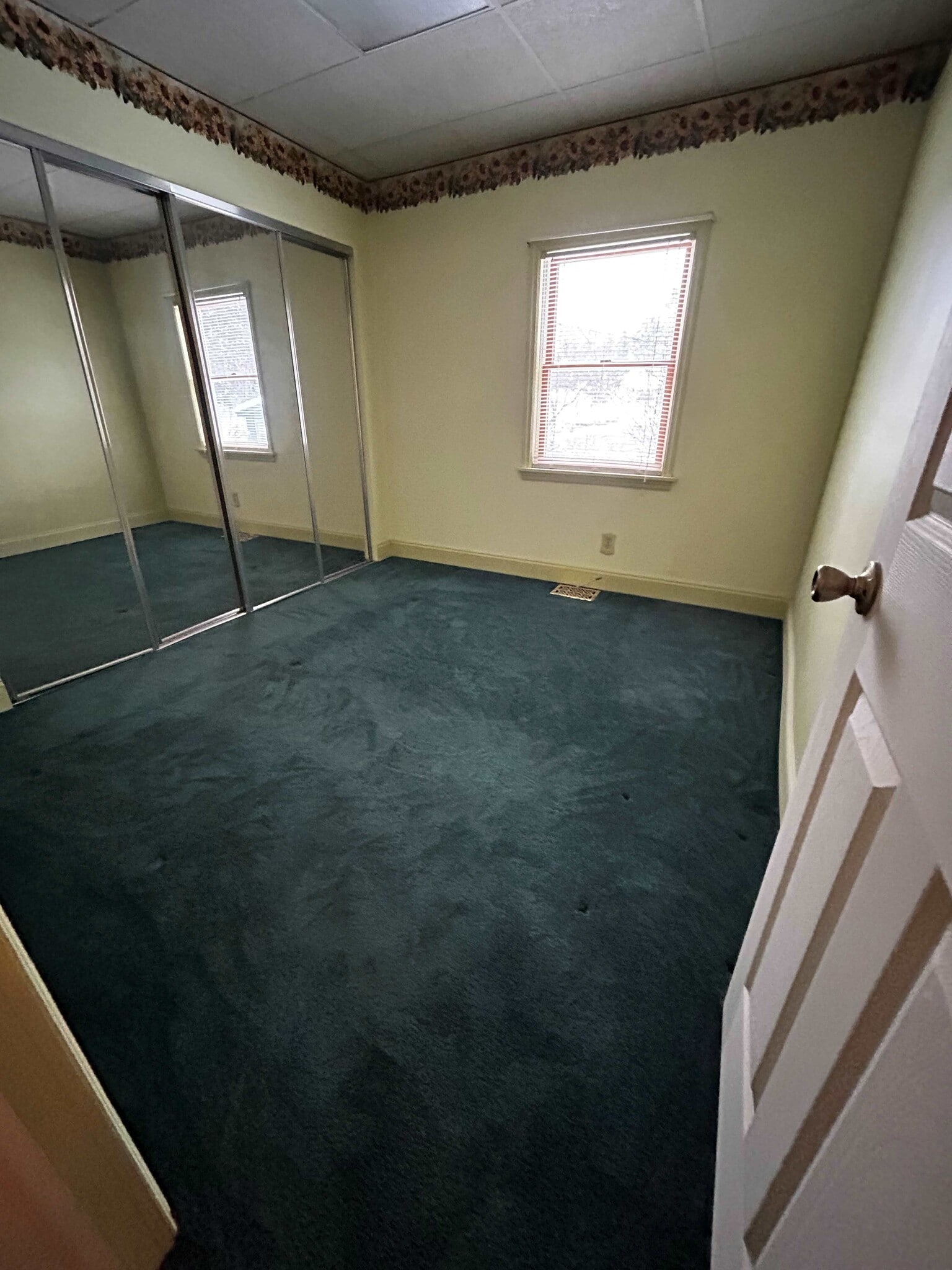 Bedroom 2 - 302 Lake Ave