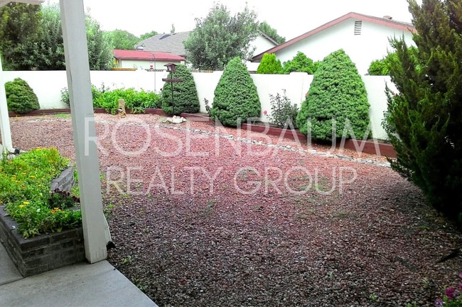 Building Photo - Charming 3-beds, 2-baths home in the Prest...