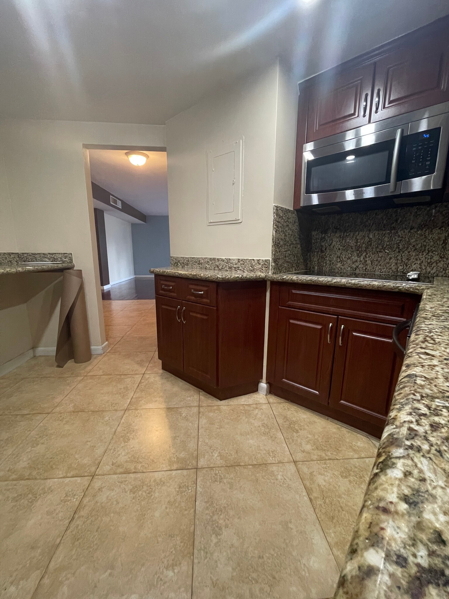 Building Photo - 801 Brickell Bay Dr