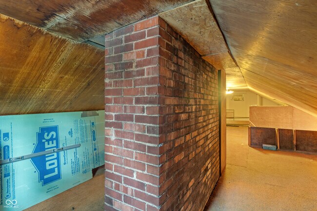 Building Photo - 6380 Hazelwood Ave