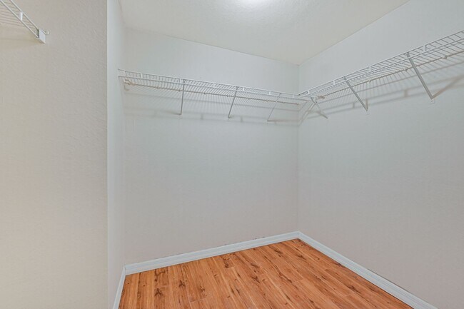 Building Photo - 23580 Walden Center Dr