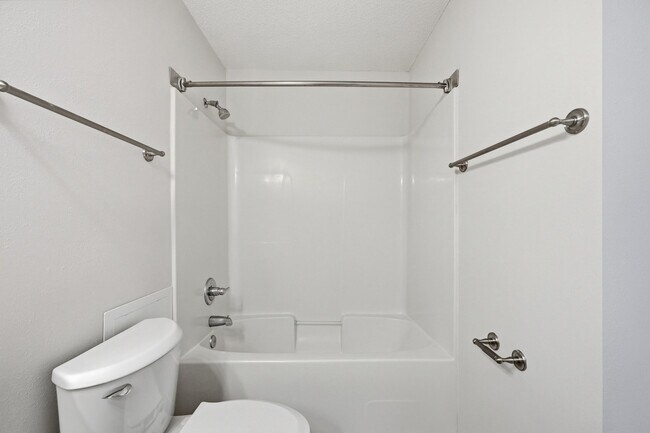 Building Photo - 4270 Calinda Ln