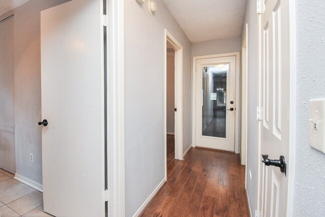 Building Photo - 9107 Wallingham Ct