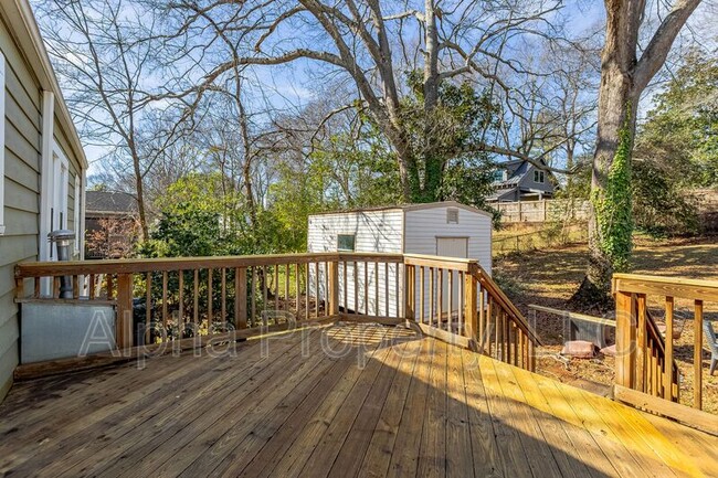 Building Photo - 22 Cammer Ave