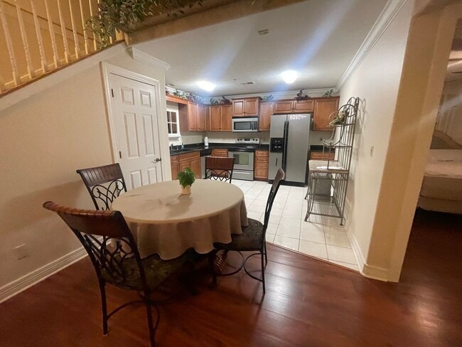 Building Photo - Furnished 3 bedroom 3 bath Apartment in Morningside Community, Blue Eye MO