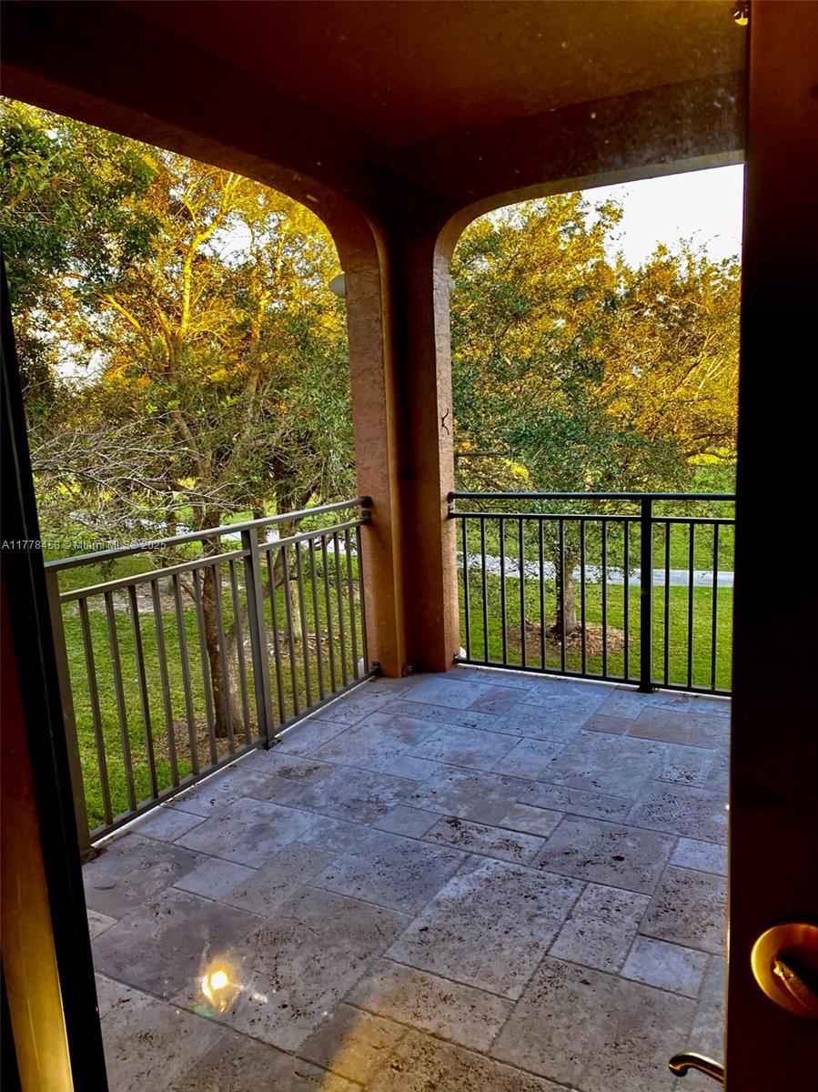 Building Photo - 2795 Kinsington Cir