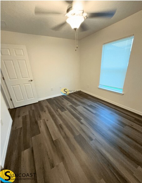 Building Photo - 8 Hemlock Cir Ln