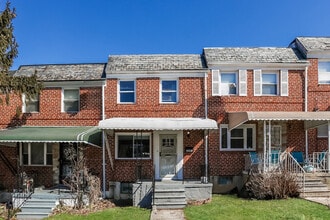 Building Photo - 1021 Wedgewood Rd