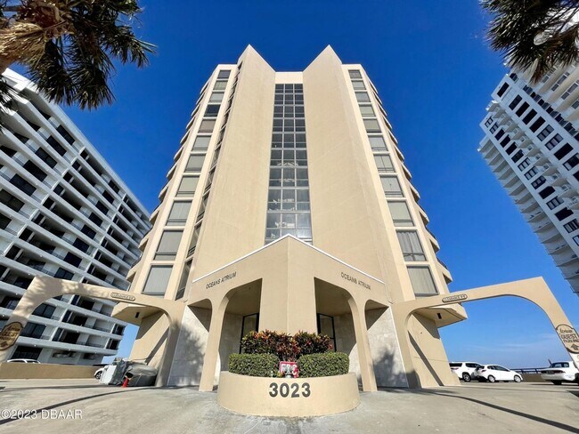 Building Photo - Furnished Oceanview 2 Bed, 2 Bath Condo – Available Now!