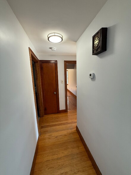 Building Photo - 485 Birnie Ave