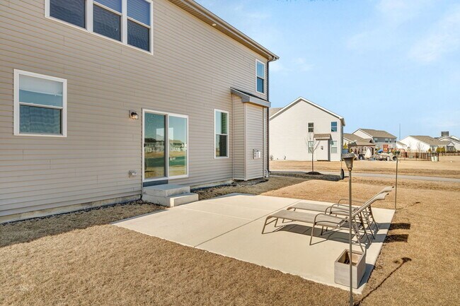 Building Photo - 733 Juniper St