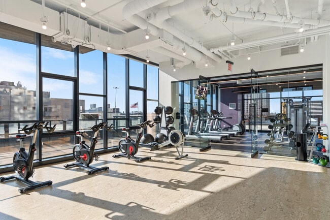 Building Photo - 1040 W Huron St