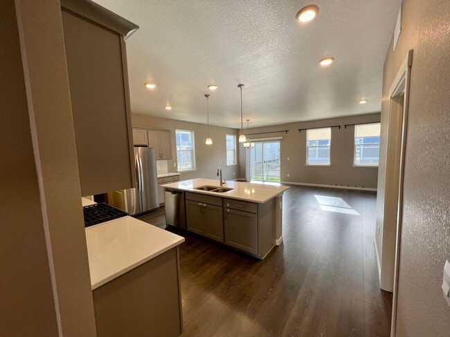 Building Photo - 6130 B Street Rd