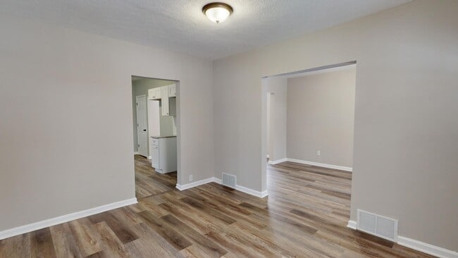 Building Photo - Stockyards Area - 3 Bedroom - 2 Bath Single Family Home