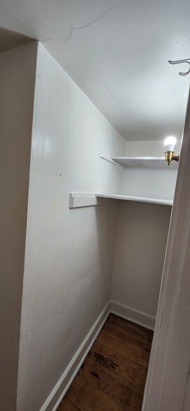 Building Photo - 5842 Goener Ave