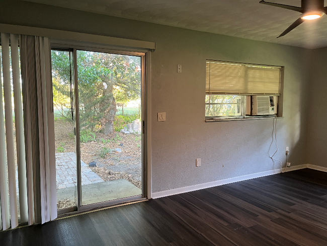 Building Photo - 7098 CR 558