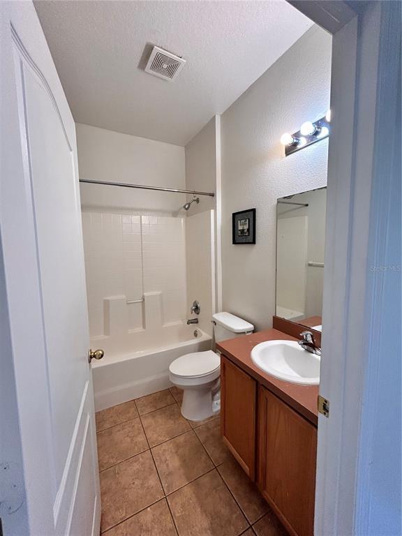 Building Photo - 5727 Vista Linda Dr