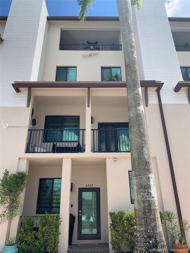 Primary Photo - 4747 NW 85th Ave