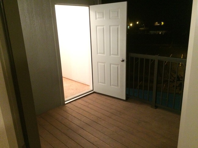 Building Photo - 2121 S 2nd Ave