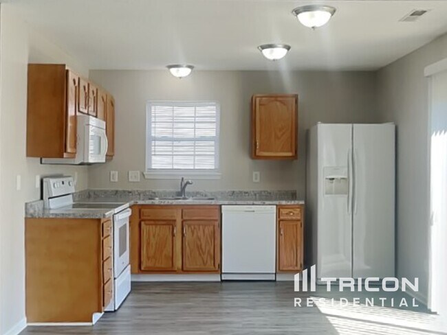 Building Photo - 7237 Kimble Dr
