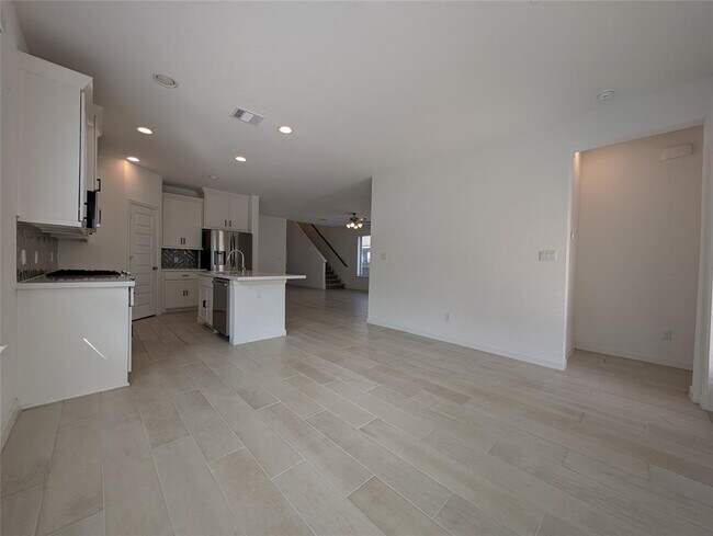 Building Photo - 2624 Franciscana Way