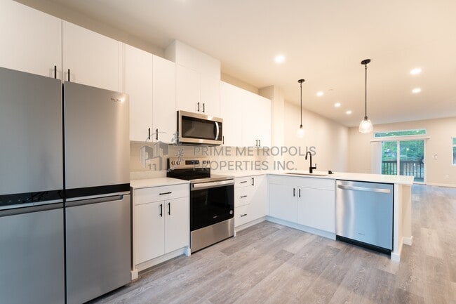 Building Photo - 16111 36th Ave W