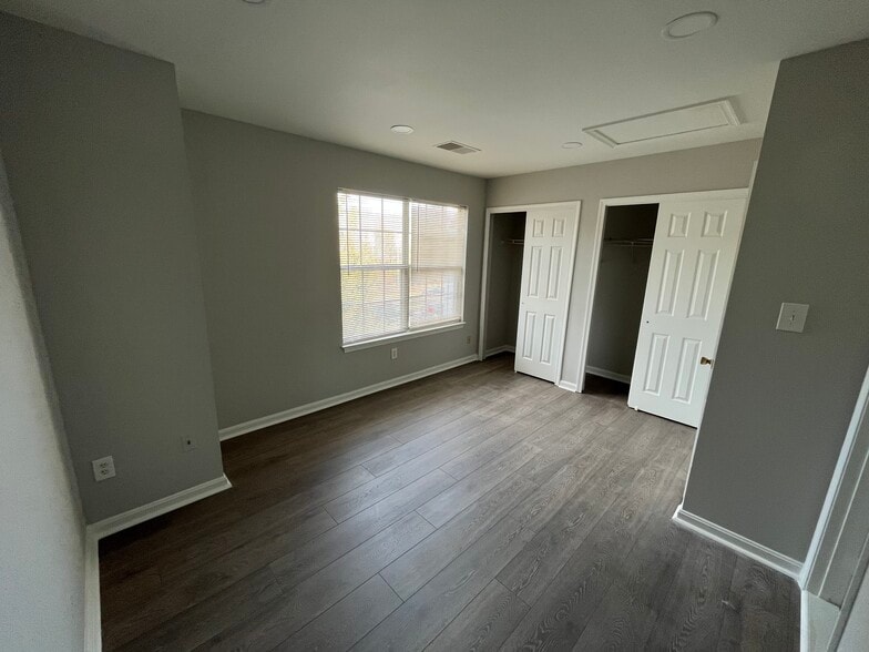 Bedroom 1 - 14222 Autumn Cir