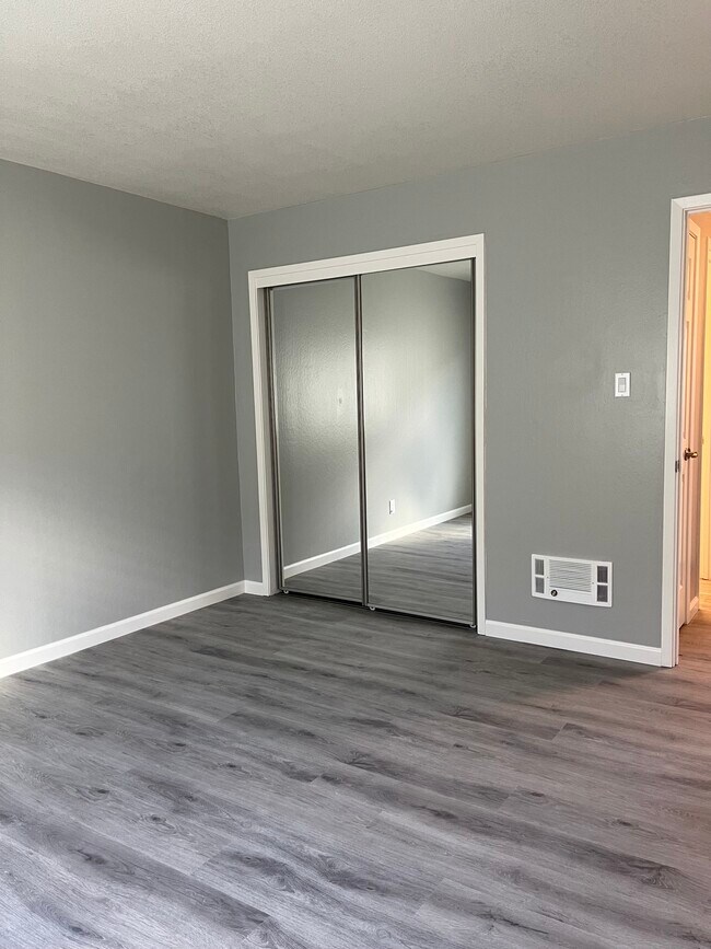 Building Photo - 142 Santa Lucia Ave