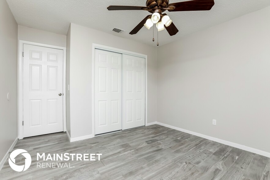 Building Photo - 1036 Aaron Dr