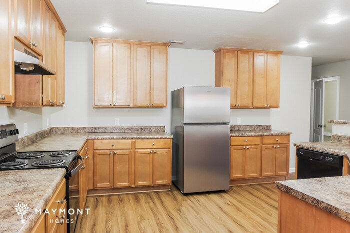 Building Photo - 387 Jasmine Dr