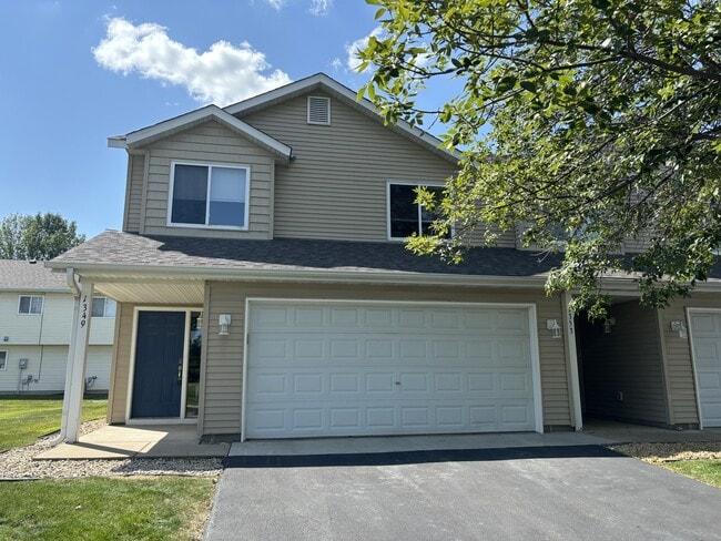 Building Photo - 1349 Willow Trail