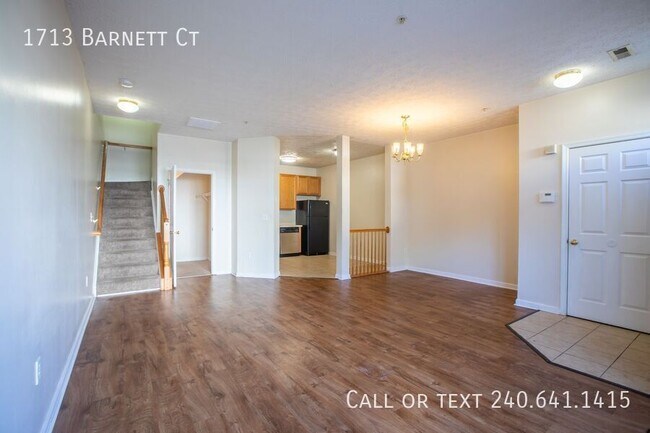 Building Photo - 1713 Barnett Ct