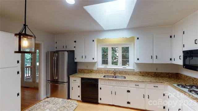 Building Photo - 1337 Cavendish Ct