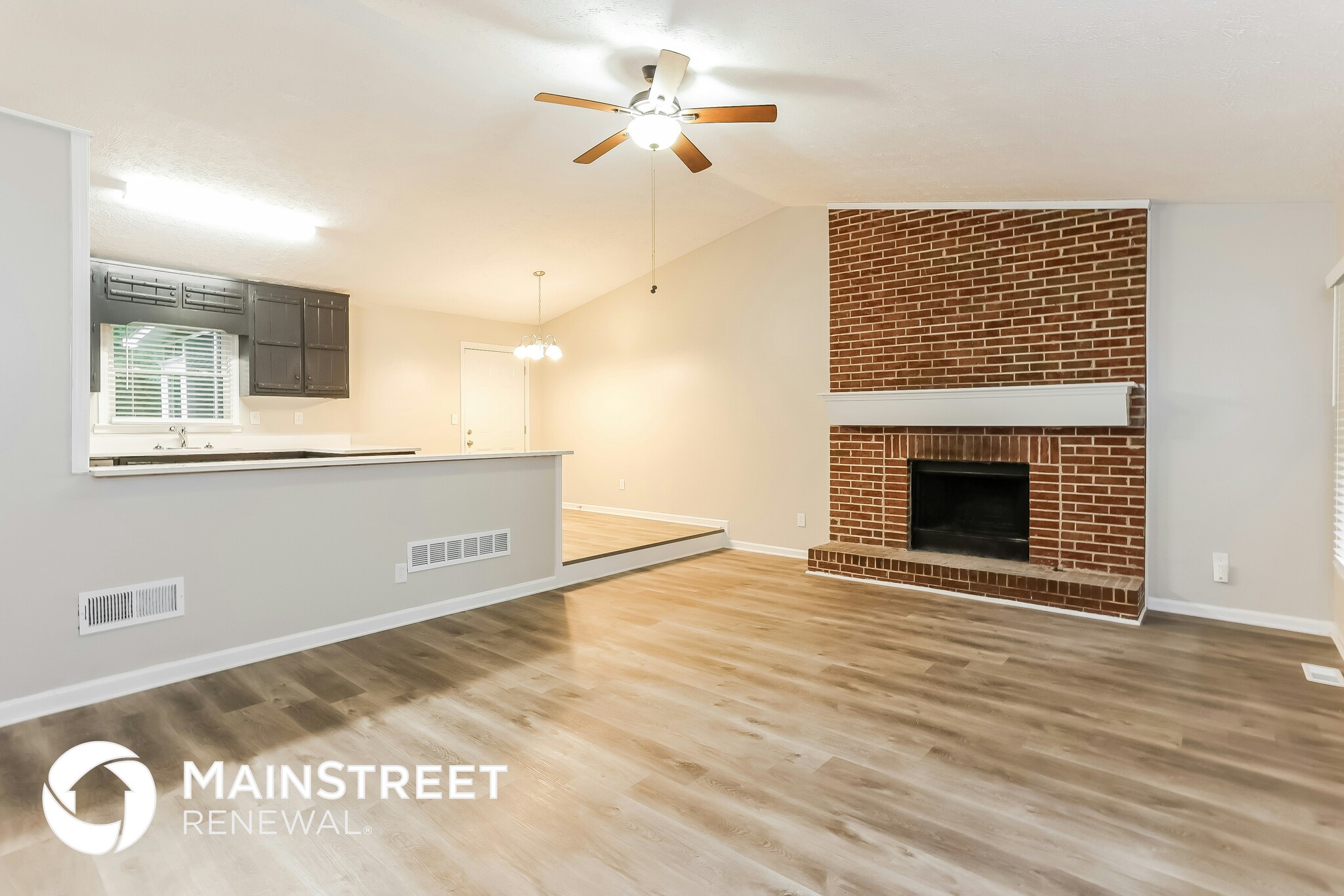 Building Photo - 4669 Ridge Dr