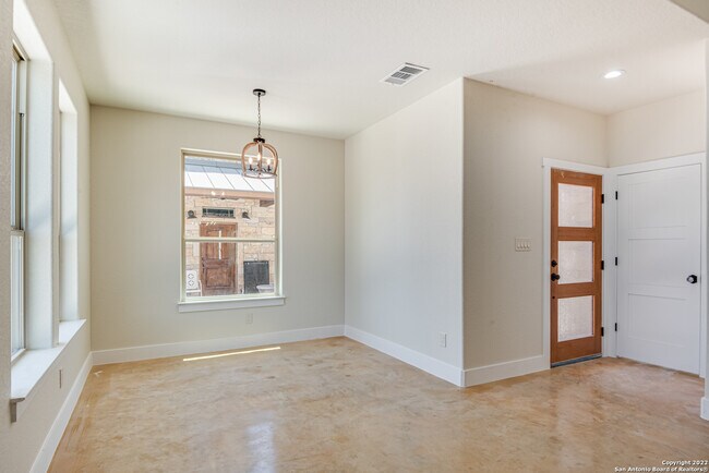 Building Photo - 1702 Gruene Vineyard Crossing