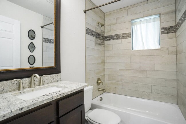 Building Photo - Updated 3 Bedroom in Azle