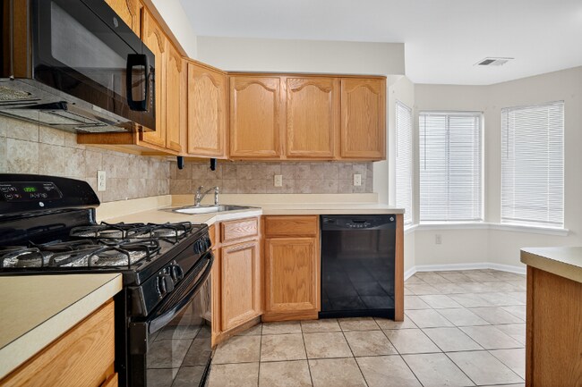 Building Photo - 802 Jesse Way