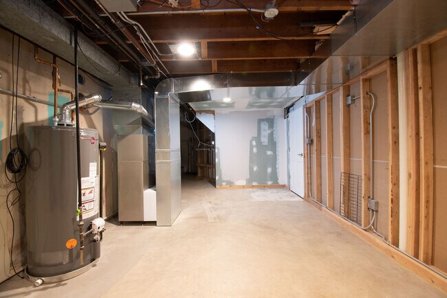 Building Photo - 131 S Lodge Ln