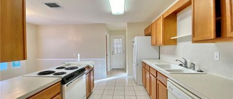 Building Photo - 1593 Amanda-