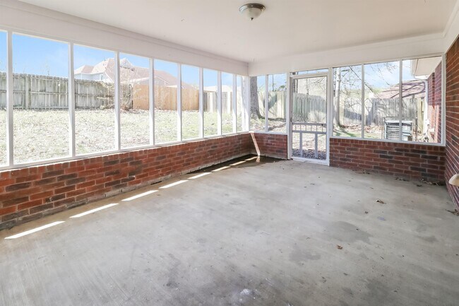 Building Photo - 7589 Shelby Woods Cove