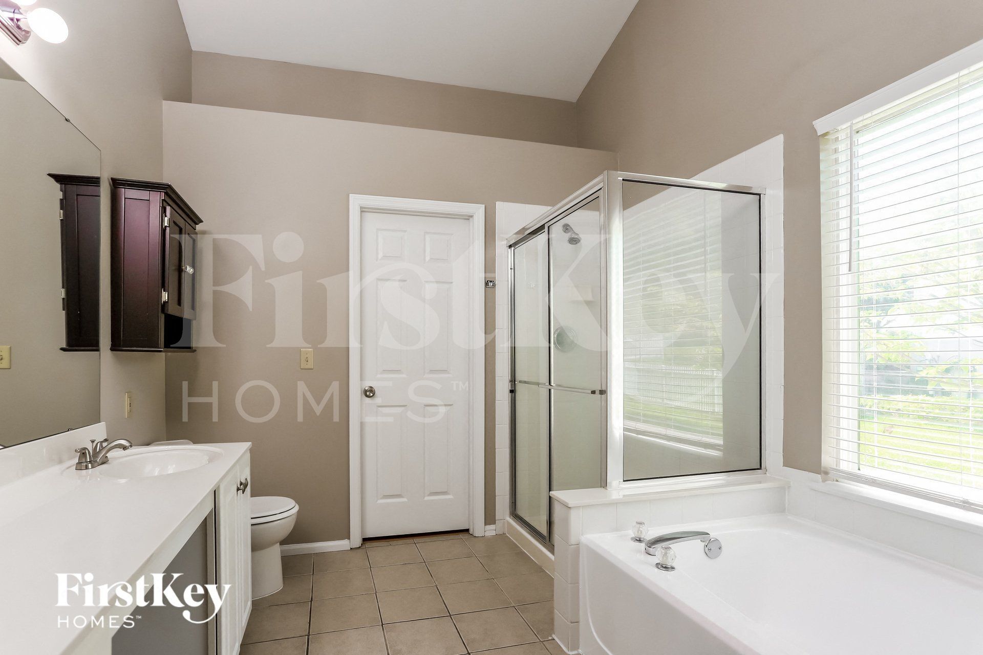 Building Photo - 7482 Pierside Dr