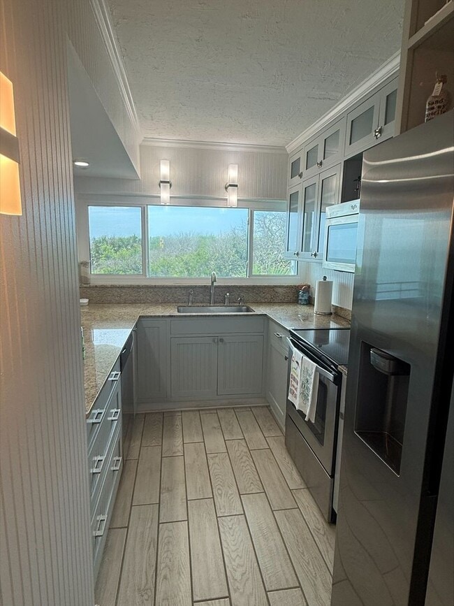 Building Photo - 6355 S Hwy A1A