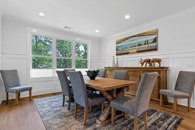 Building Photo - 1100 Hidden Hills Cir