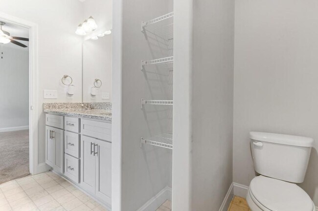 Building Photo - 2319 Davenport Ct