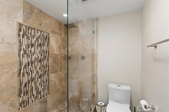 Building Photo - 405 Avenida Granada