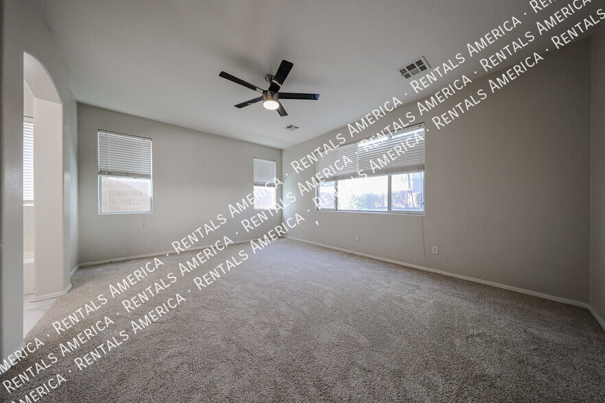 Building Photo - 44388 W Oster Dr